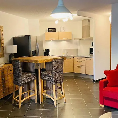 Cosy Avec Clim, Wifi, Parking, A 250m Et 2km Citadelle, Calvi - Fr-1-63-307 Apartment *