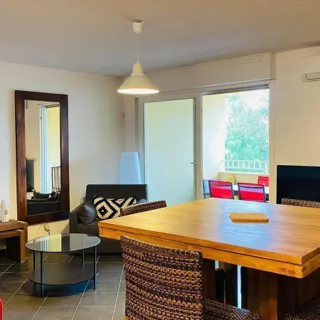 Cosy Avec Clim, Wifi, Parking, A 250m Et 2km Citadelle, Calvi - Fr-1-63-307 Apartment *