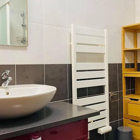 Cosy Avec Clim, Wifi, Parking, A 250m Et 2km Citadelle, Calvi - Fr-1-63-307 * Calvi (Corsica)